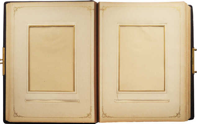 [Коллекция В.Г. Лидина]. Старинный фотоальбом